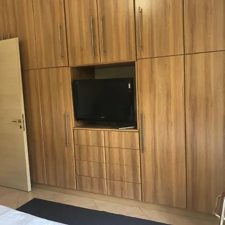 Violeta 2 Feriehus Vlorë